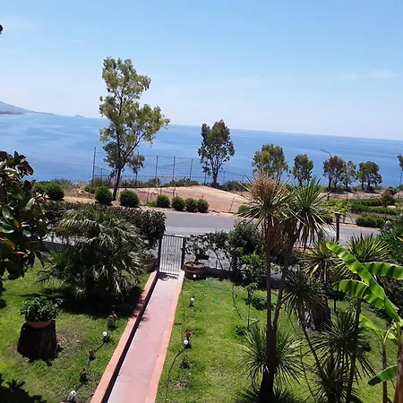 Holiday home Felicita Scalea