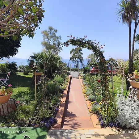 Felicita 度假居 *